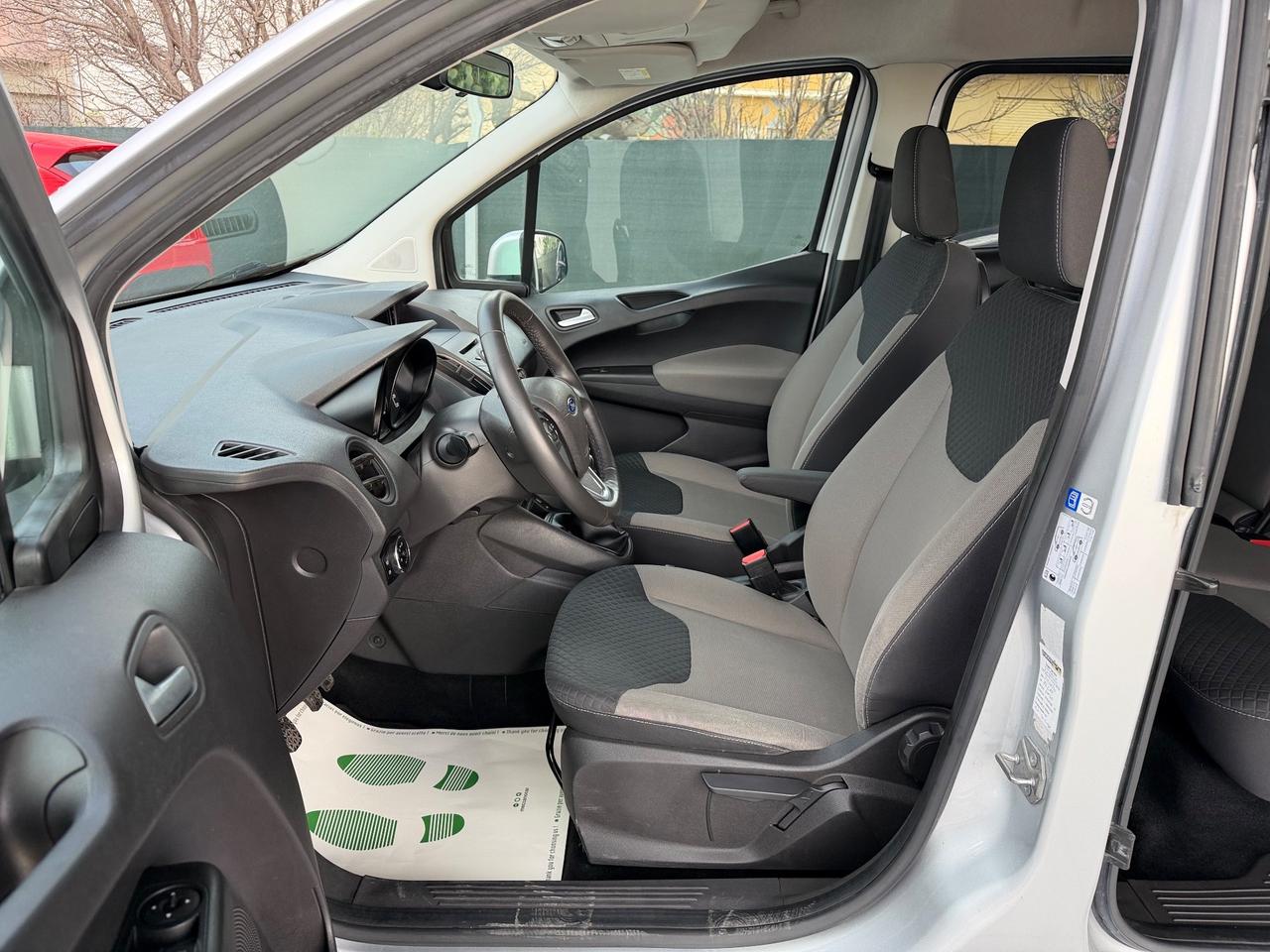 Ford Tourneo Courier 1.5 TDCI 75 CV Titanium