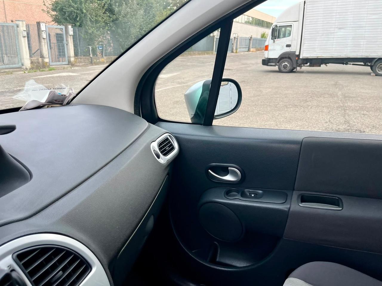 Renault Modus 1.2benz 2010 97.000km tutto fatto