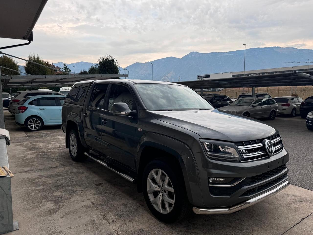 Volkswagen Amarok 3.0 V6 TDI 4MOTION BMT permanente aut. DC Highline