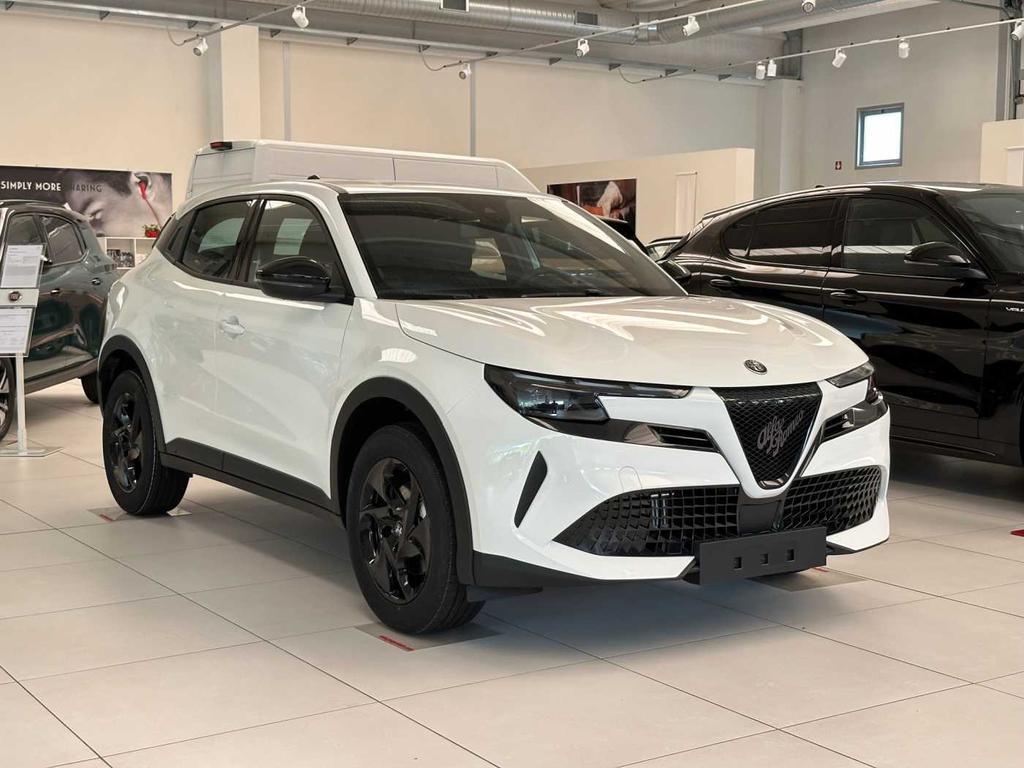 Alfa Romeo Junior 1.2 ibrida 136cv edct6