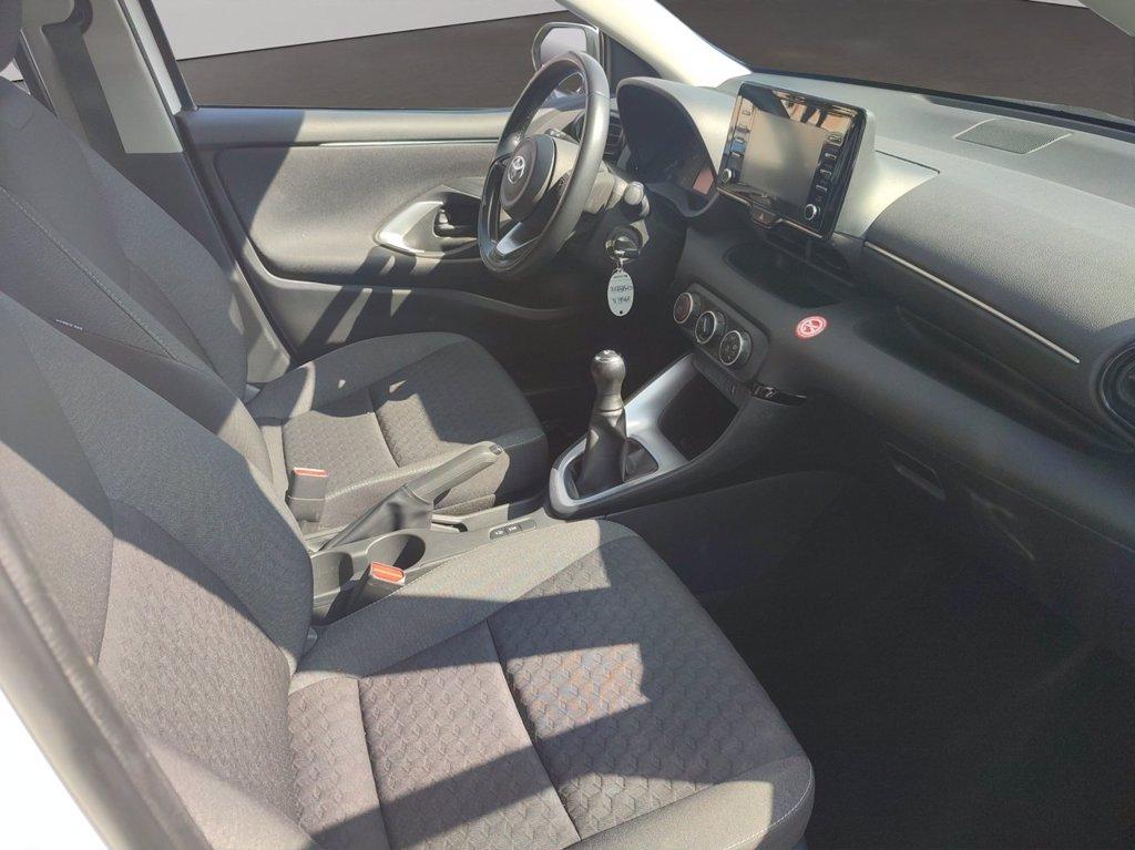 TOYOTA Yaris 1.0 active del 2023