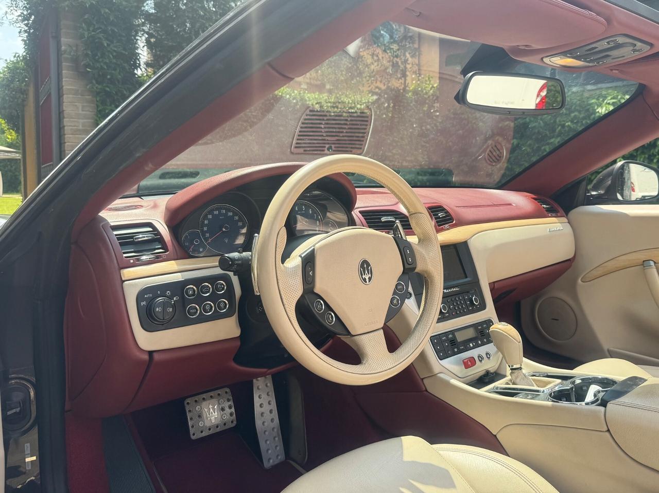 Maserati GranCabrio 4.7 V8