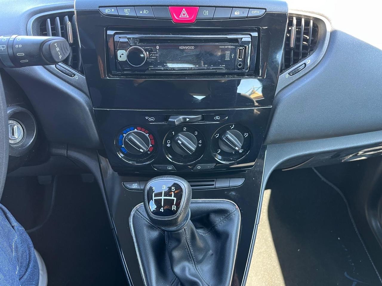 Lancia y -5P- 1.2 benz-km 65000-10/2016