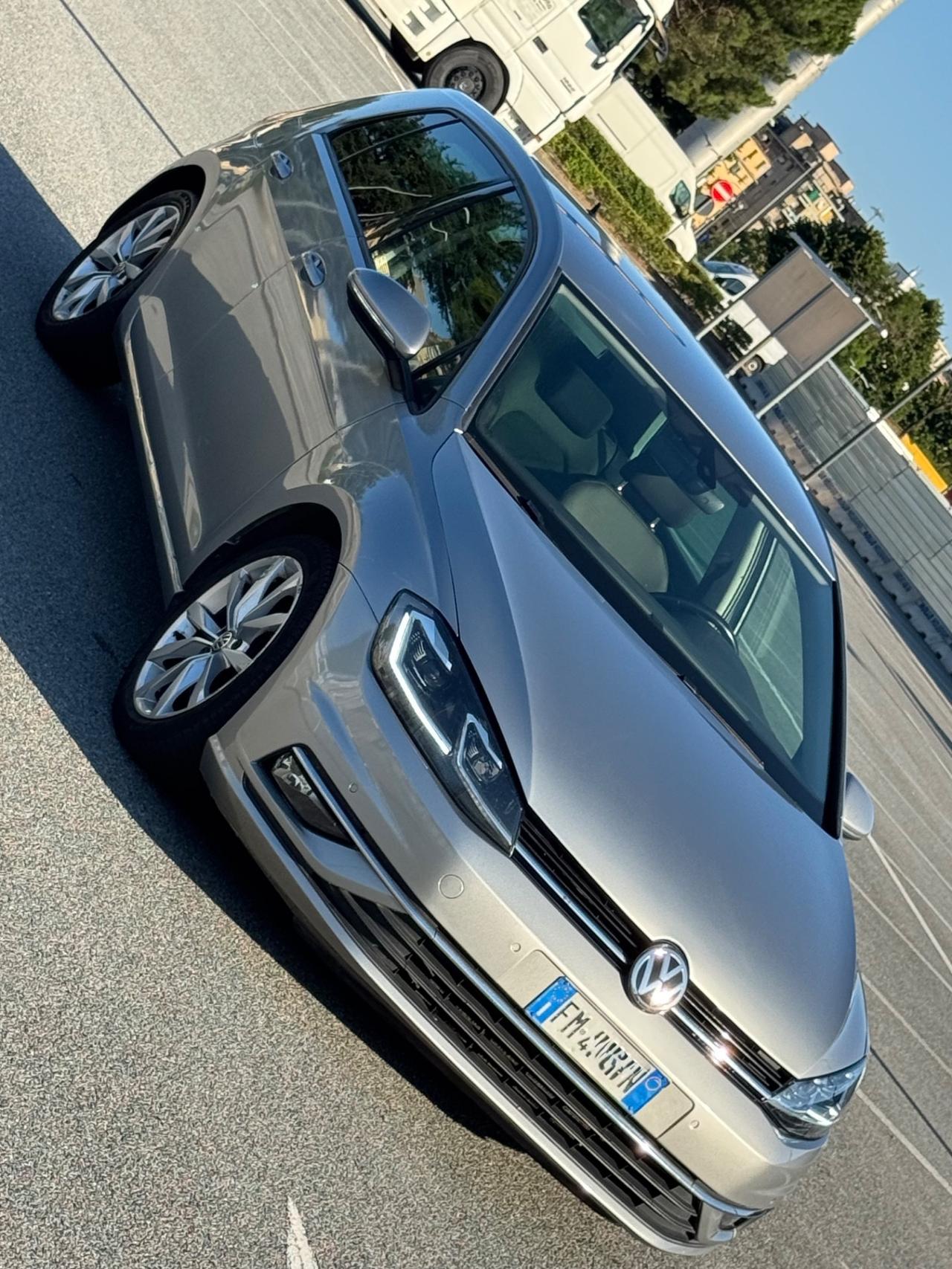 VOLKSWAGEN GOLF 2.0 TDI 150CV PRONTA CONSEGNA