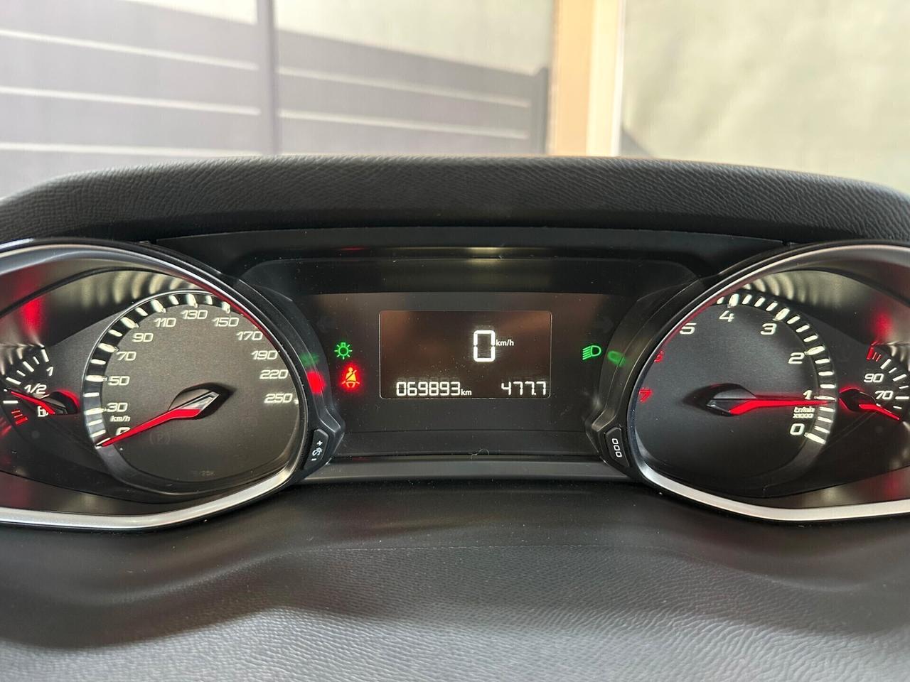 Peugeot 308 5p 1.2 puretech t (e-thp) Allure s