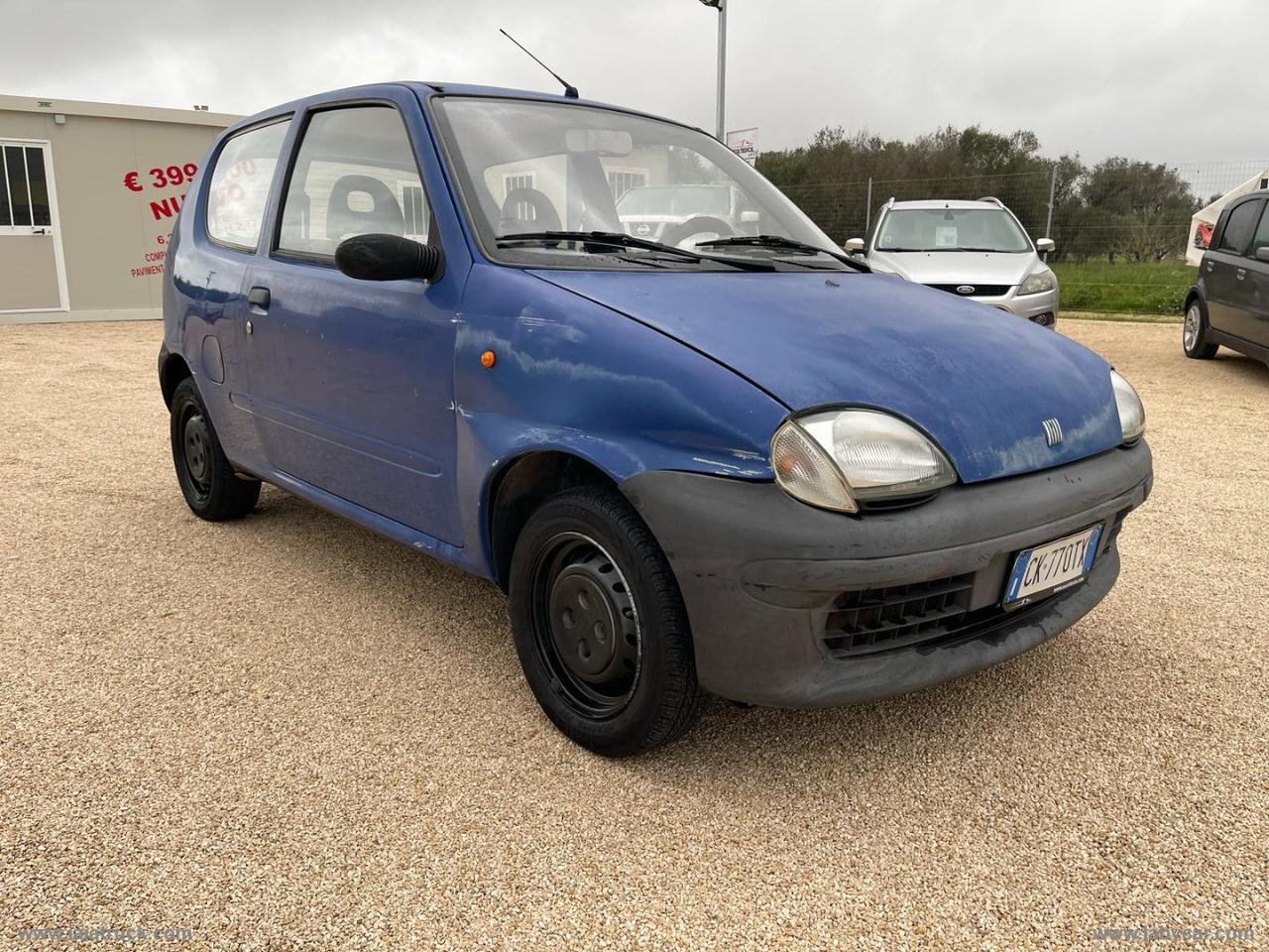 FIAT Seicento 900 CON GANCIO TRAINO
