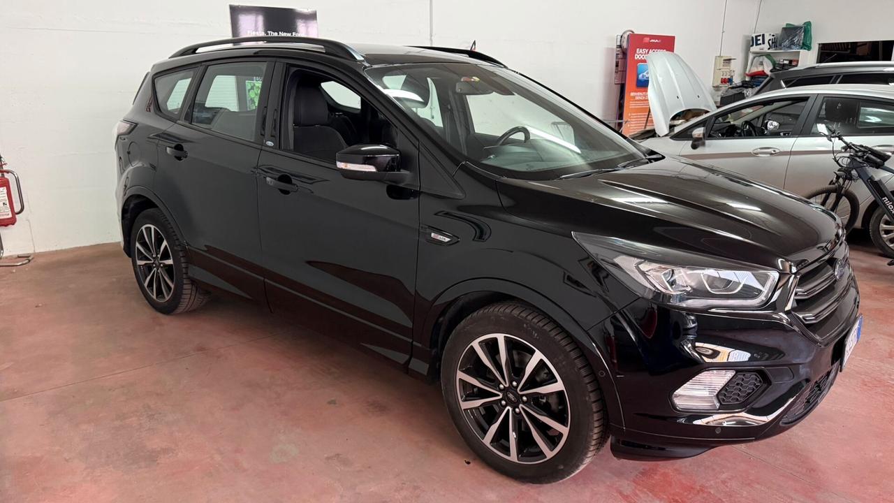 Ford Kuga 2.0 TDCI 120 CV S&S 2WD ST-Line