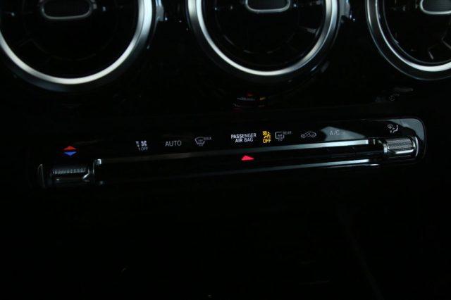 MERCEDES-BENZ B 180 d Automatic Business Extra/VIRTUAL COCKPIT