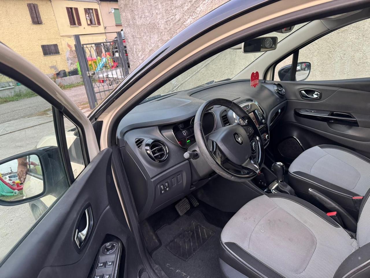Renault Captur 1.2 TCe 120 CV EDC Energy R-Link con cambio AUTOMATICO