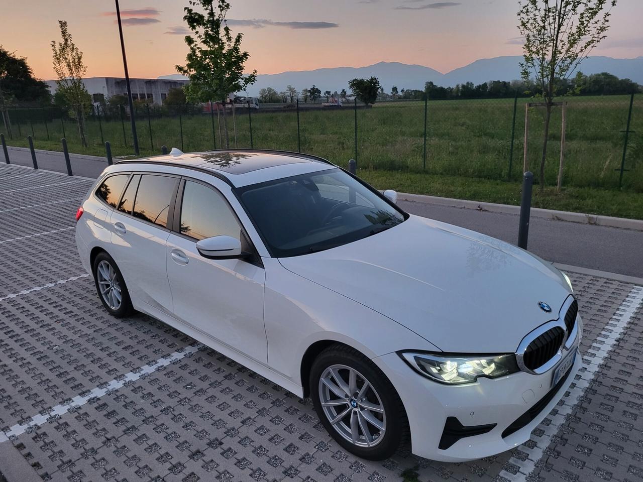 Bmw 318d Touring Business Advantage aut.