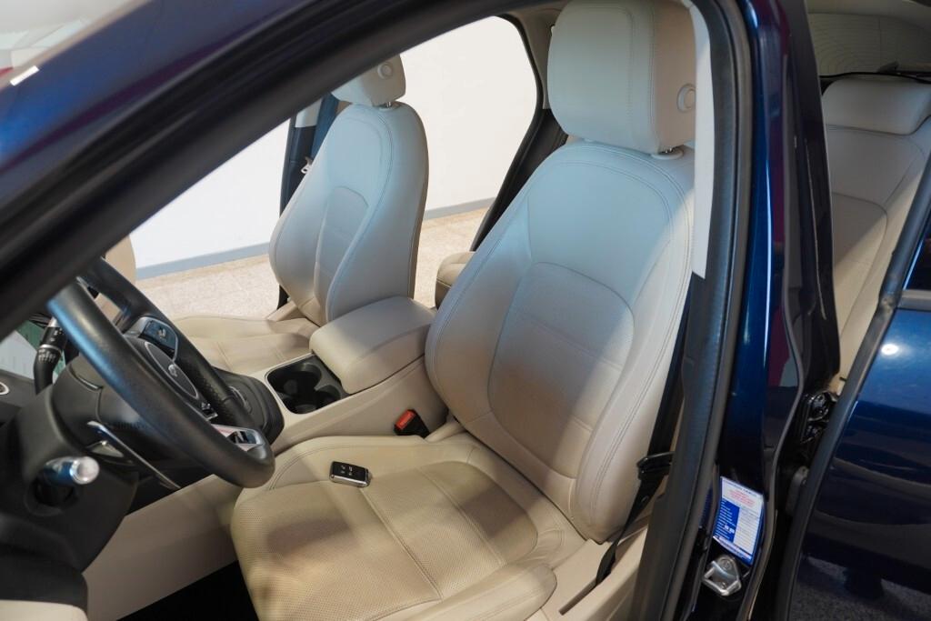 JAGUAR E-PACE 2.0D I4 163CV AUTO AWD SE ( FARI LED - PELLE - ADAPTIVE CRUISE - NAVI - MIRROR - PDC - TELECAMERA POST. - CERCHI 19 )