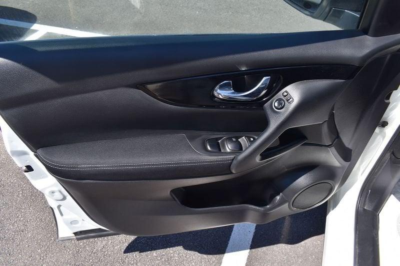 Nissan Qashqai 1.5 110 dCi N-Connecta