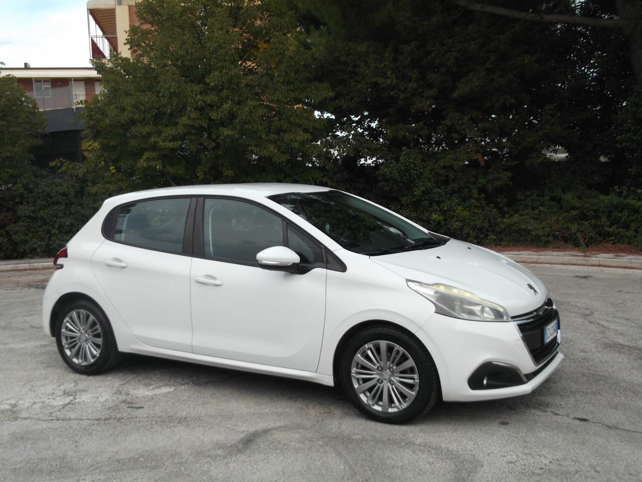 Peugeot 208 BlueHDi 1.6 Hdi Allure 2015