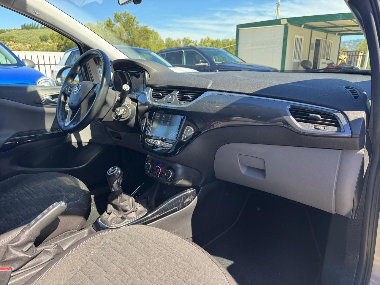 Opel Corsa 1.2 69CV COSMO/CAR PLAY/69.000km