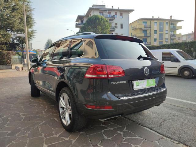 VOLKSWAGEN Touareg executive