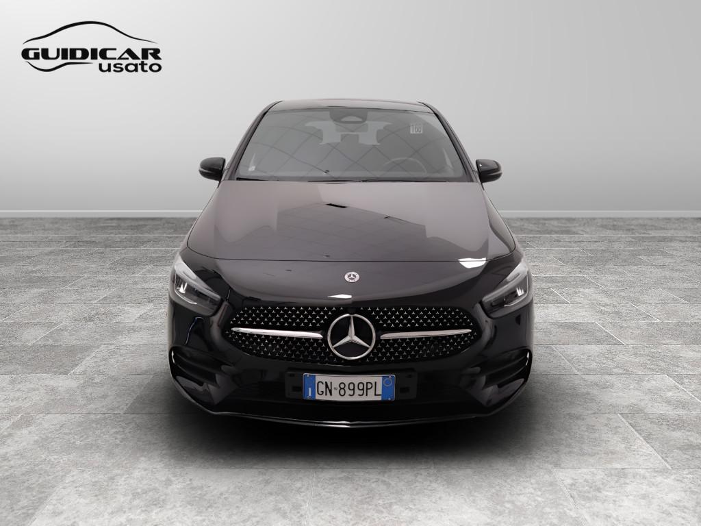 Mercedes-Benz Classe B - W247 2023 - B 180 d AMG Line Advanced Plus auto