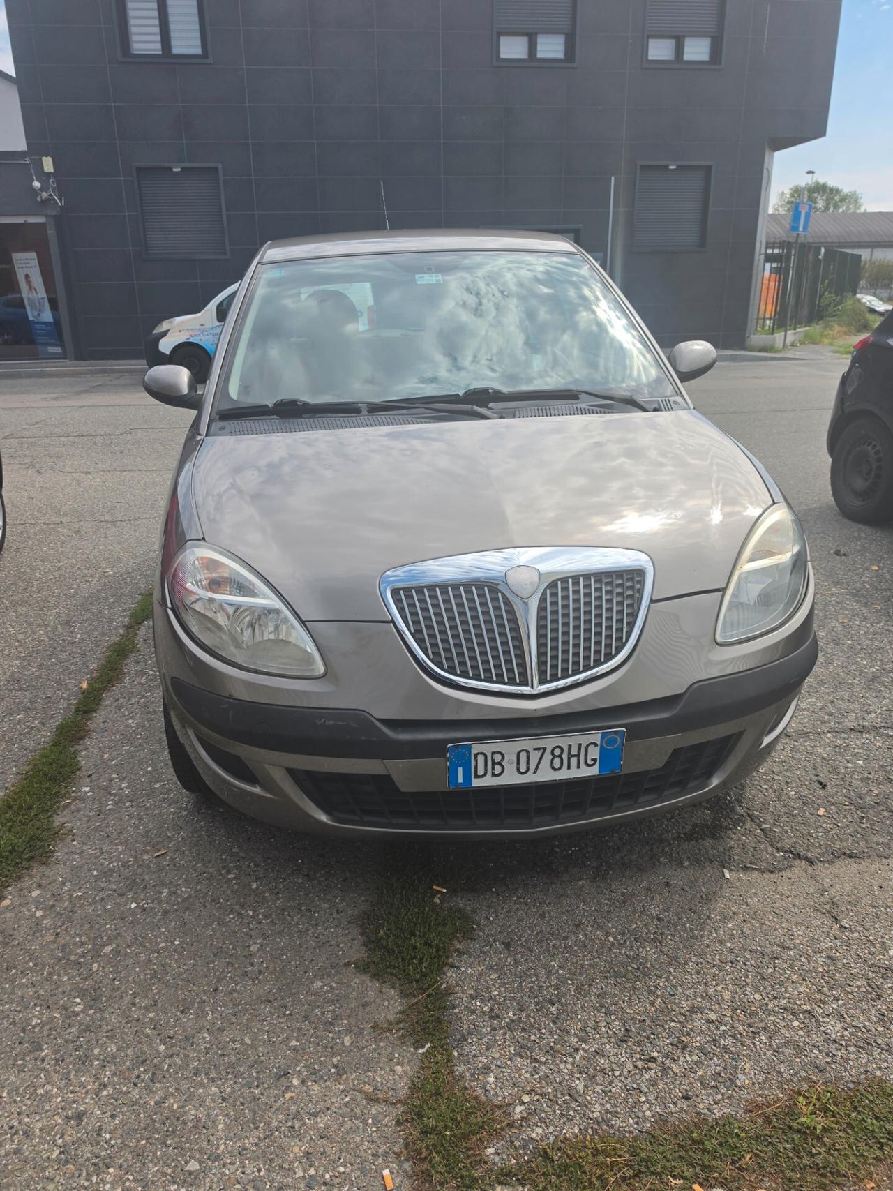 Lancia Ypsilon 1.2 Argento