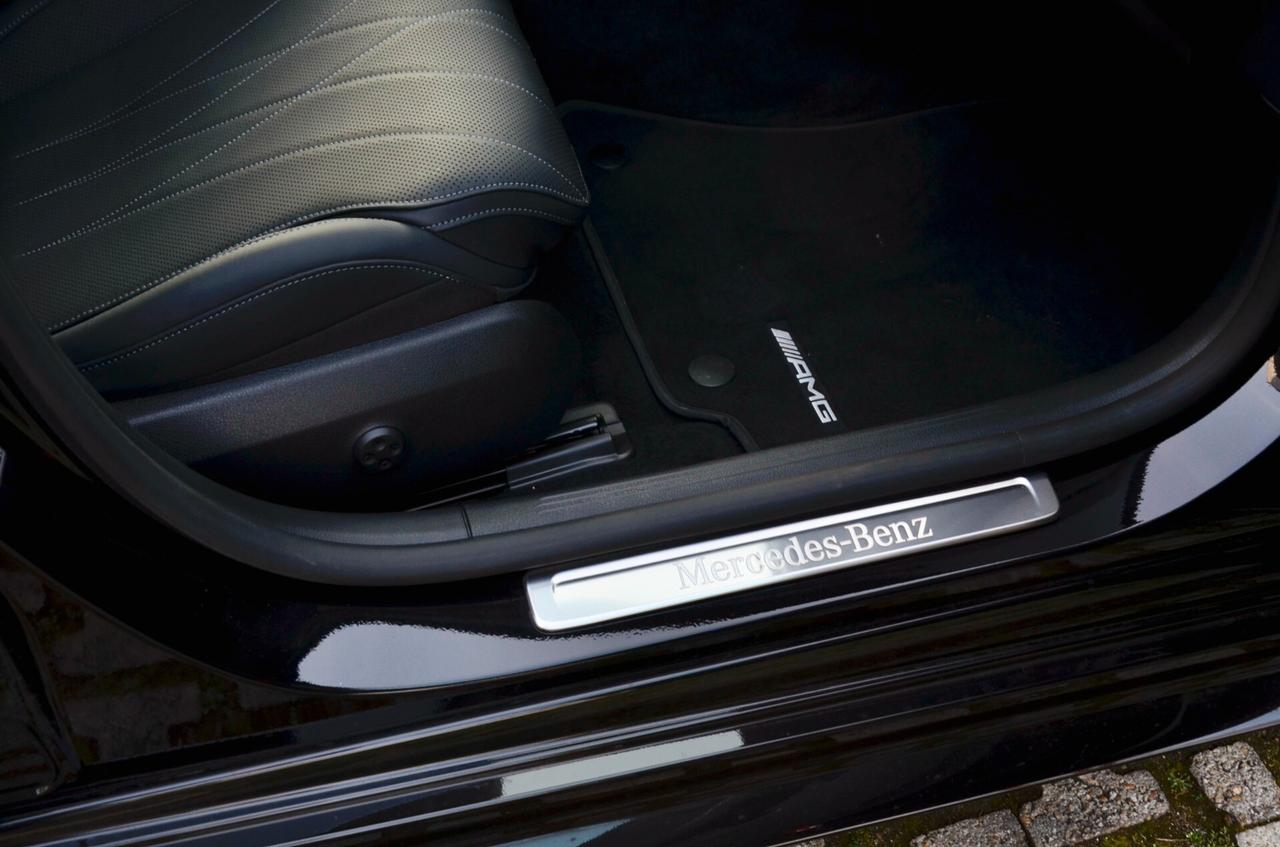 MERCEDES-BENZ 300d MHEV AMG LINE ADVANCED PLUS 4MATIC 265cv AUT, UNICOPROPRIETARIO, TETTO, HI-FI BURMESTER, DIGITAL LIGHT, PELLE, PERMUTE