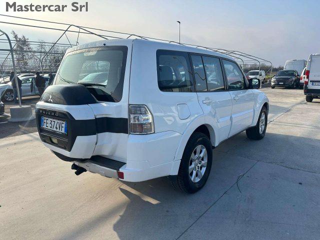 MITSUBISHI Pajero Pajero IV 2007 3.2 cr Instyle 5p auto - FE374VF