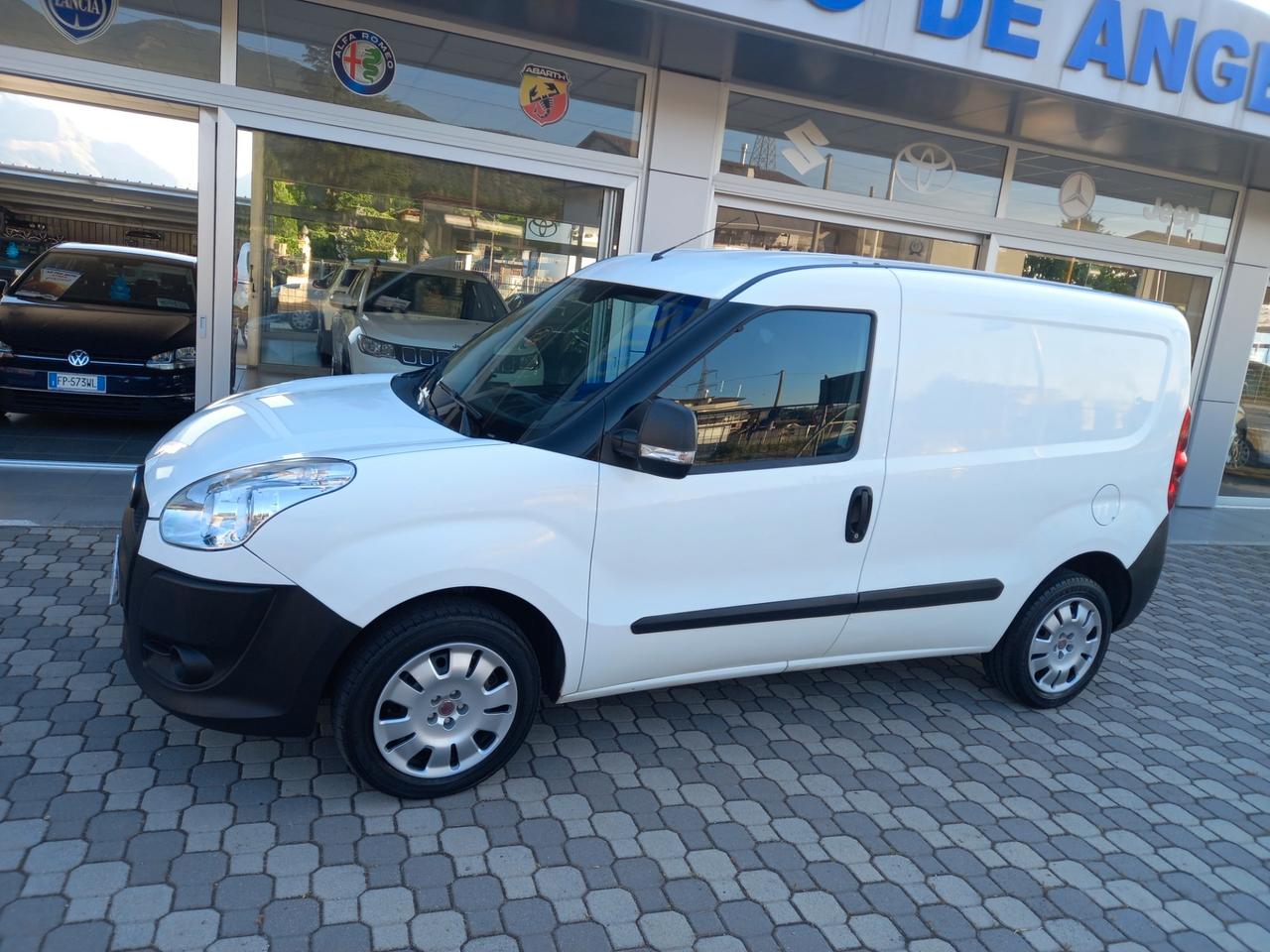 Fiat Doblo CARGO M-JET PORTA LATERALE *128.000 KM* AUTOCARRO