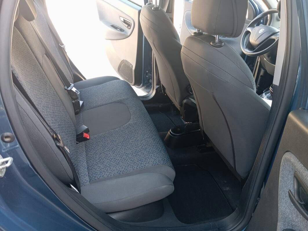 Lancia Ypsilon 1.0 FireFly 5 porte S&S Hybrid Silver Plus