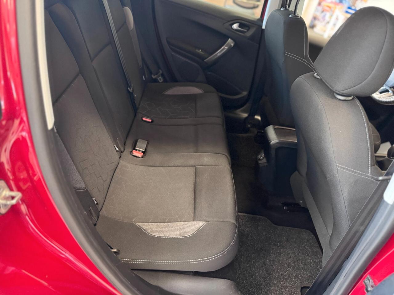Peugeot 2008 BlueHDi 100 Allure