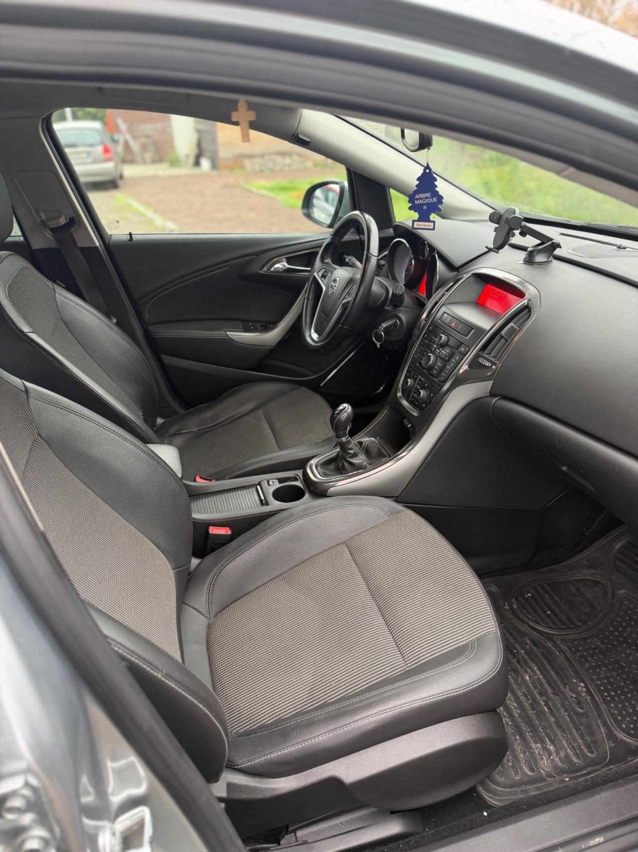 Opel Astra 1.7 CDTI 110CV Sports Tourer Cosmo