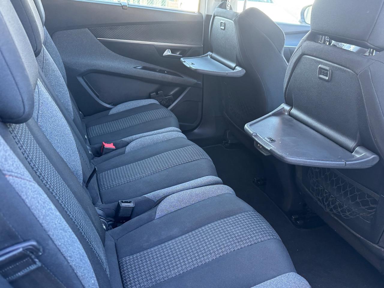 Peugeot 5008 BlueHDi 130 S&S EAT8 Business