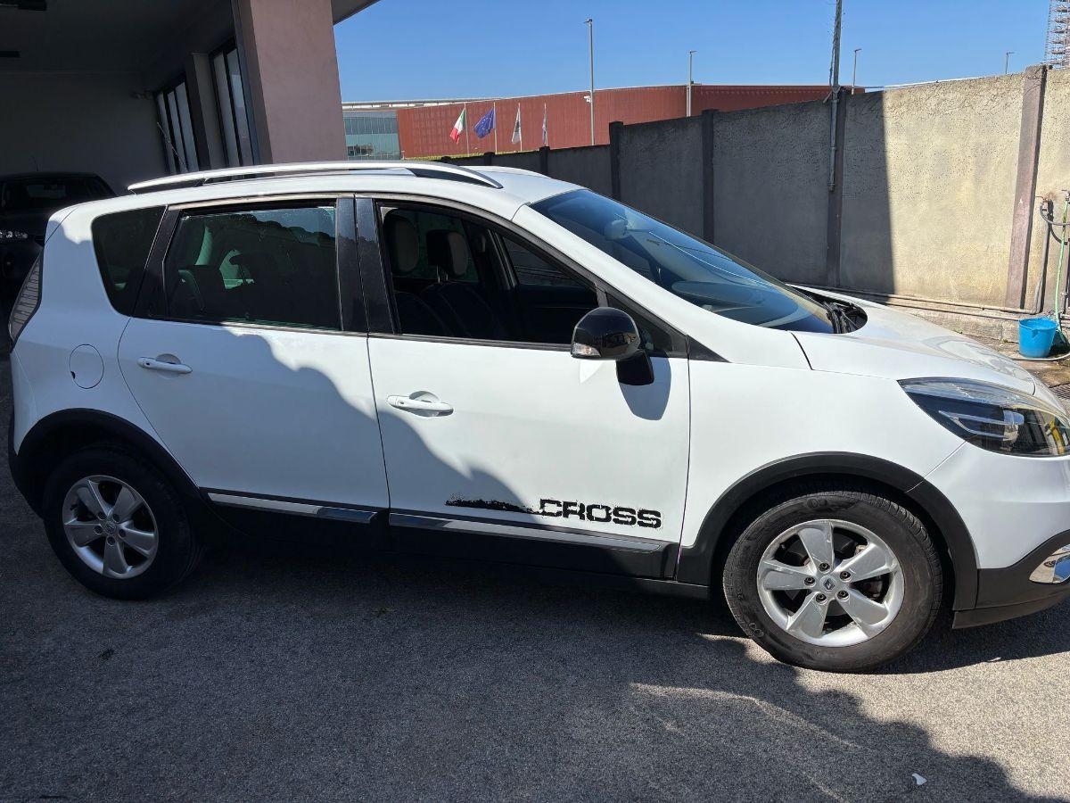 RENAULT Scénic XMod Cross 1.5 dCi 110CV Start&Stop Energy