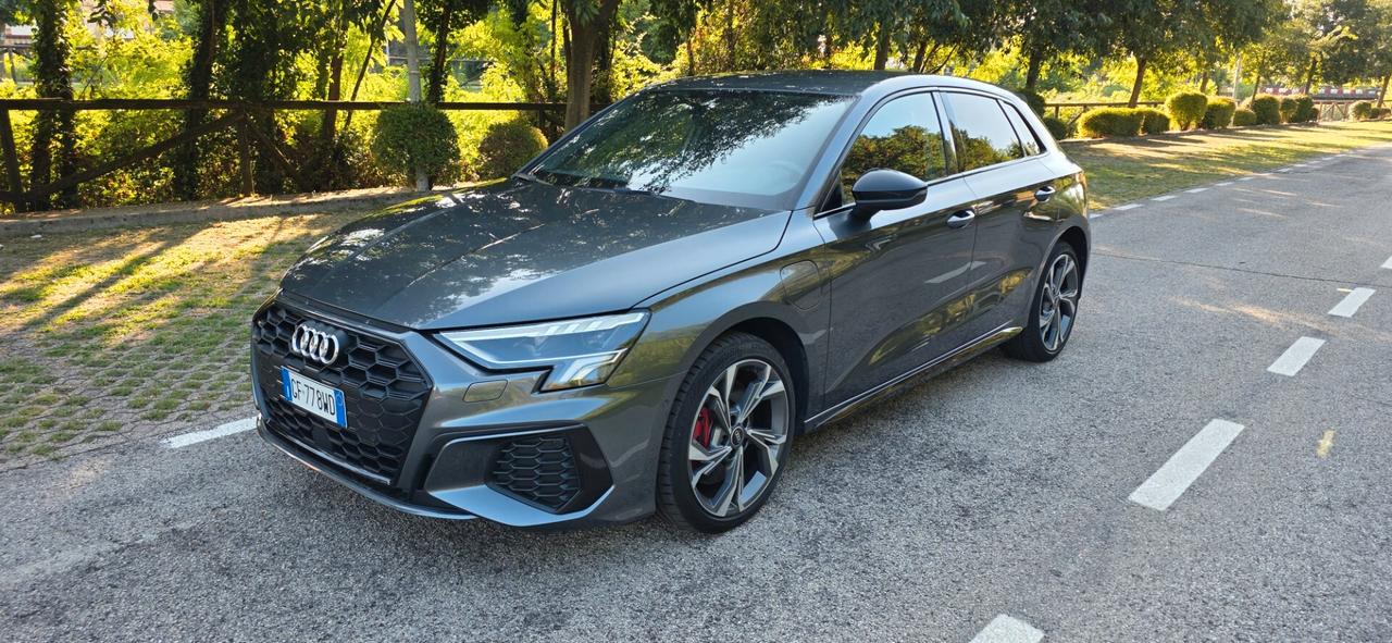 Audi A3 TFSIe 240 cavalli