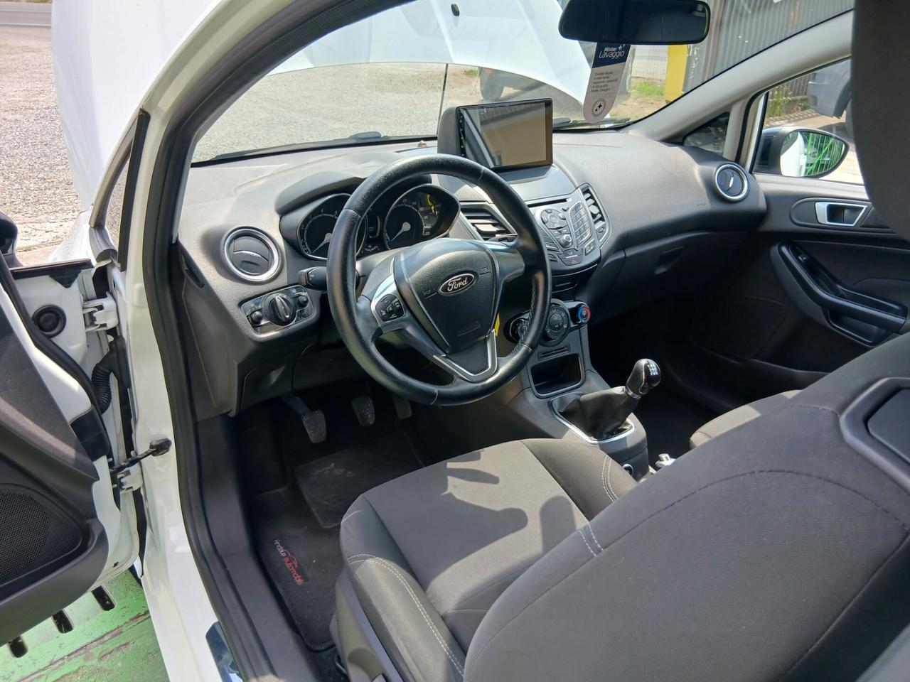 FORD FIESTA BICOLOR 1.4 GPL
