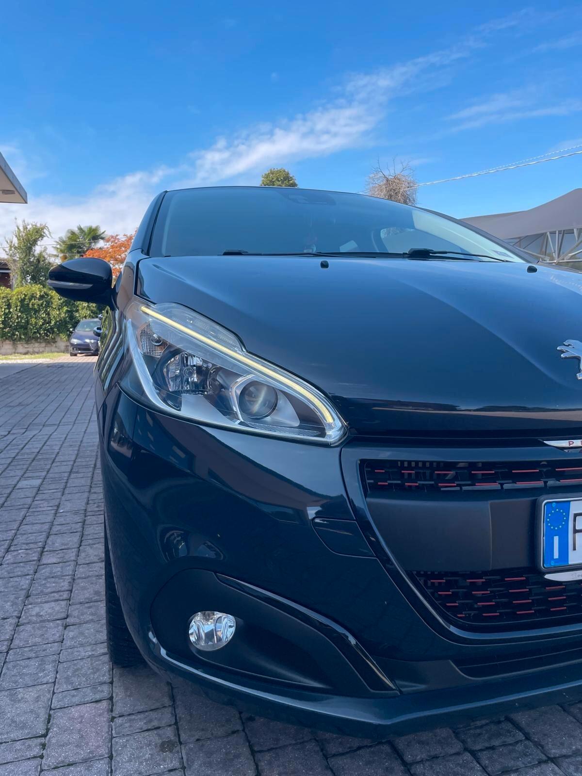 Peugeot 208 GT-Line 1.6 HDI