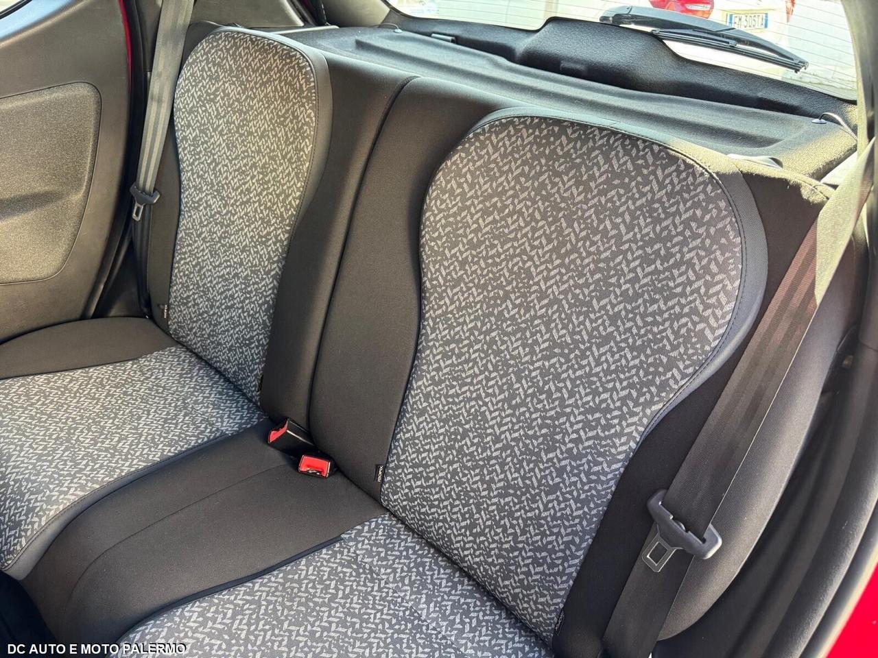 Lancia Ypsilon 1.0 Fire 69CV..Hybrid Ecochic.2022