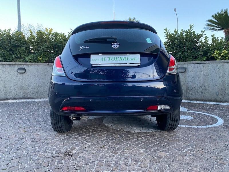 Lancia Ypsilon 1.2 69 CV 5 porte S&S Gold