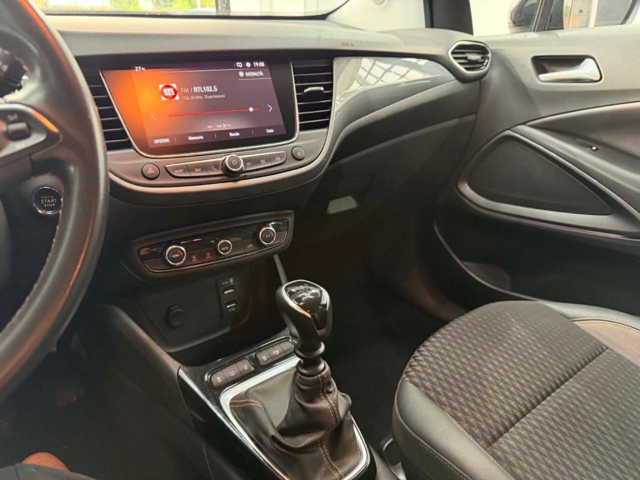 Opel Crossland X 1.5 ECOTEC D Ultimate SOLO 65.000KM