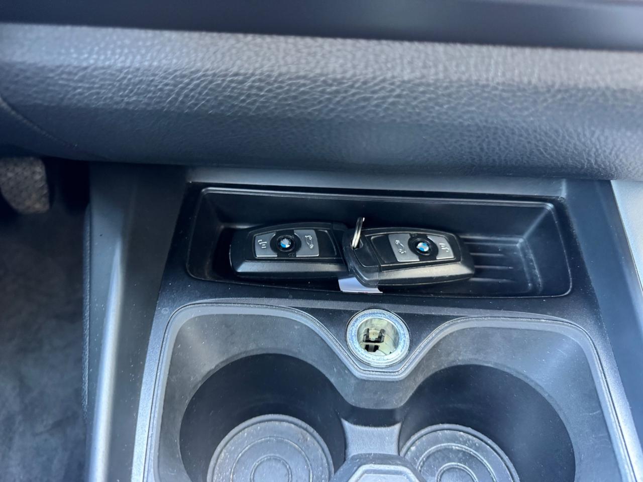 Bmw 118 118d 5p. Unique