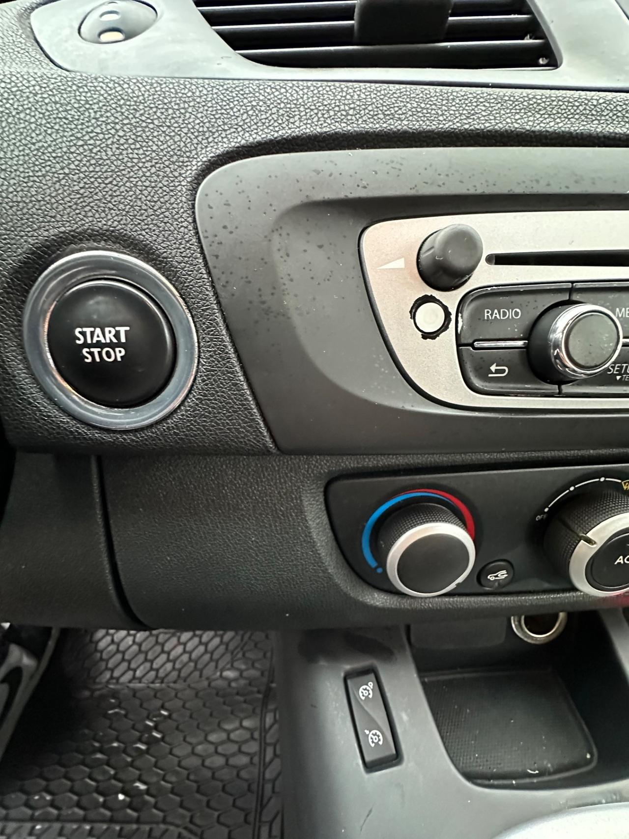 Renault Scenic Scénic XMod 1.5 dCi 110CV EDC Bose