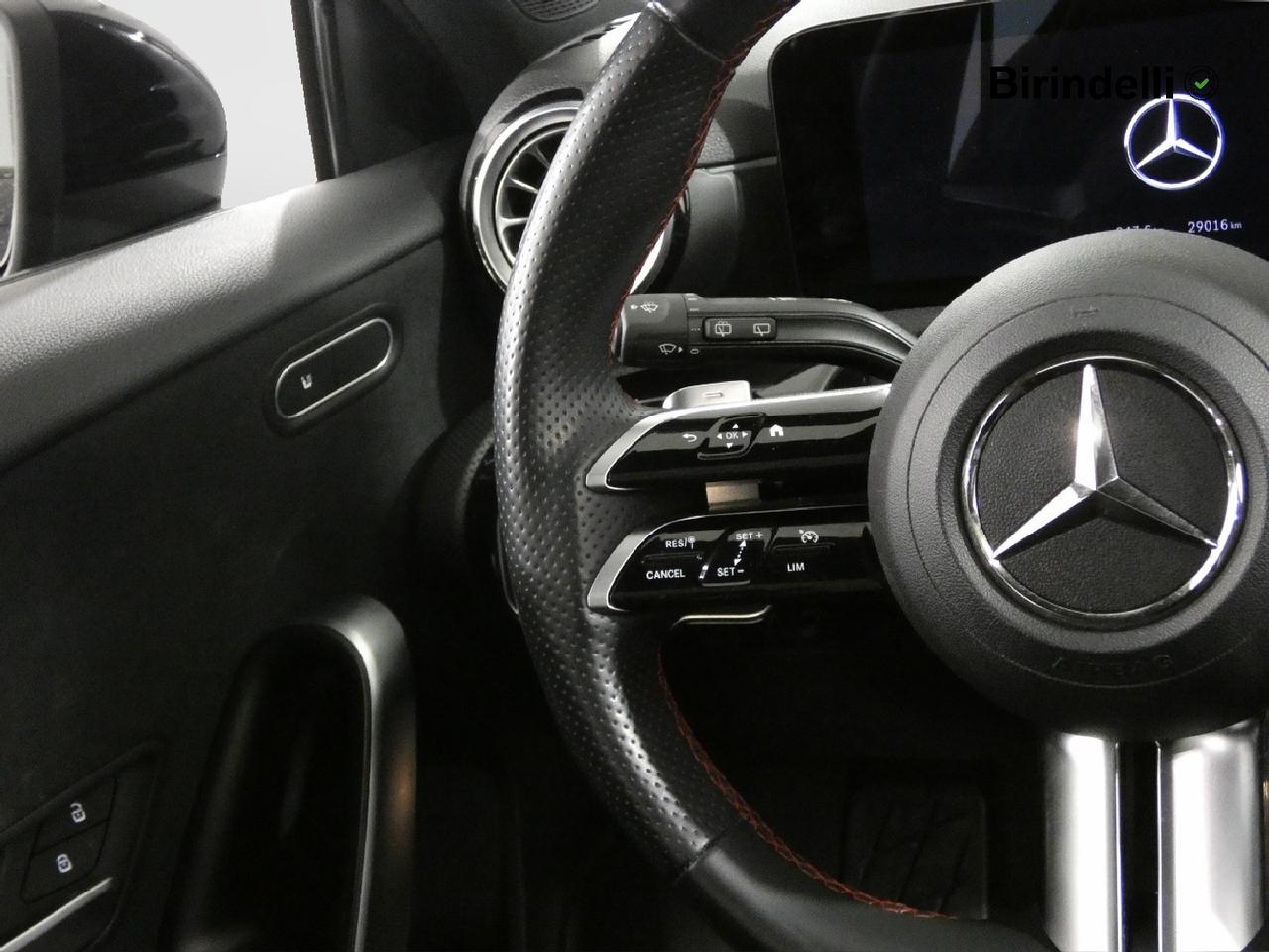 Mercedes-Benz Classe A (W177) - A 180 d Automatic AMG Line Premium