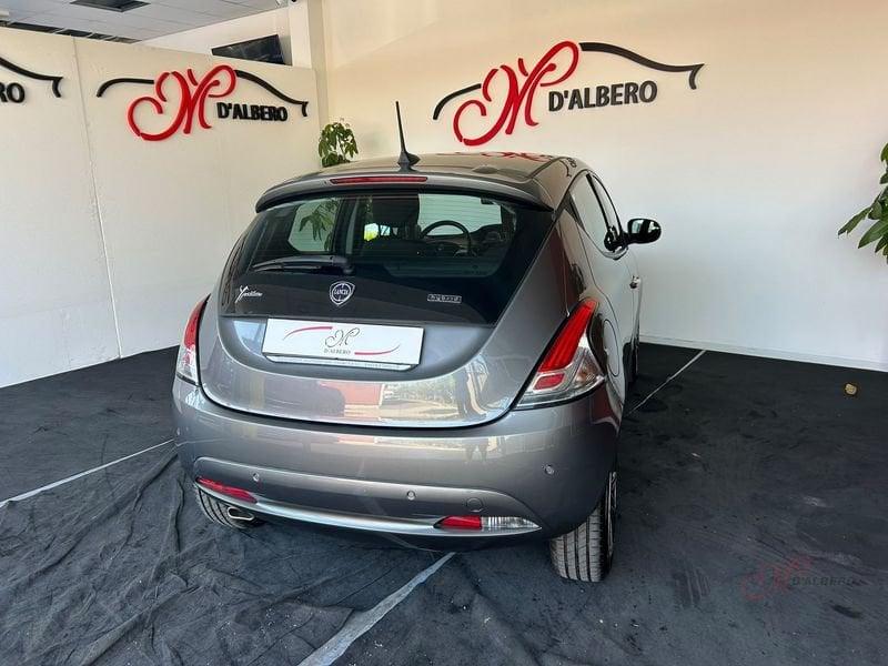 Lancia Ypsilon 1.0 FireFly 70cv Hybrid ALBERTA FERRETTI