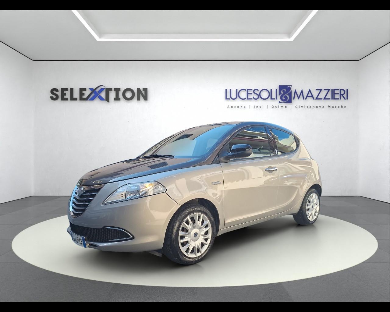 LANCIA Ypsilon 3ª serie - Ypsilon 1.2 69 CV 5 porte S&S Gold