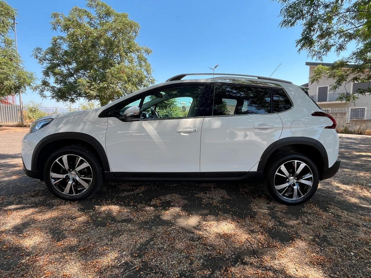 Peugeot 2008 BlueHDi 120 S&S Allure