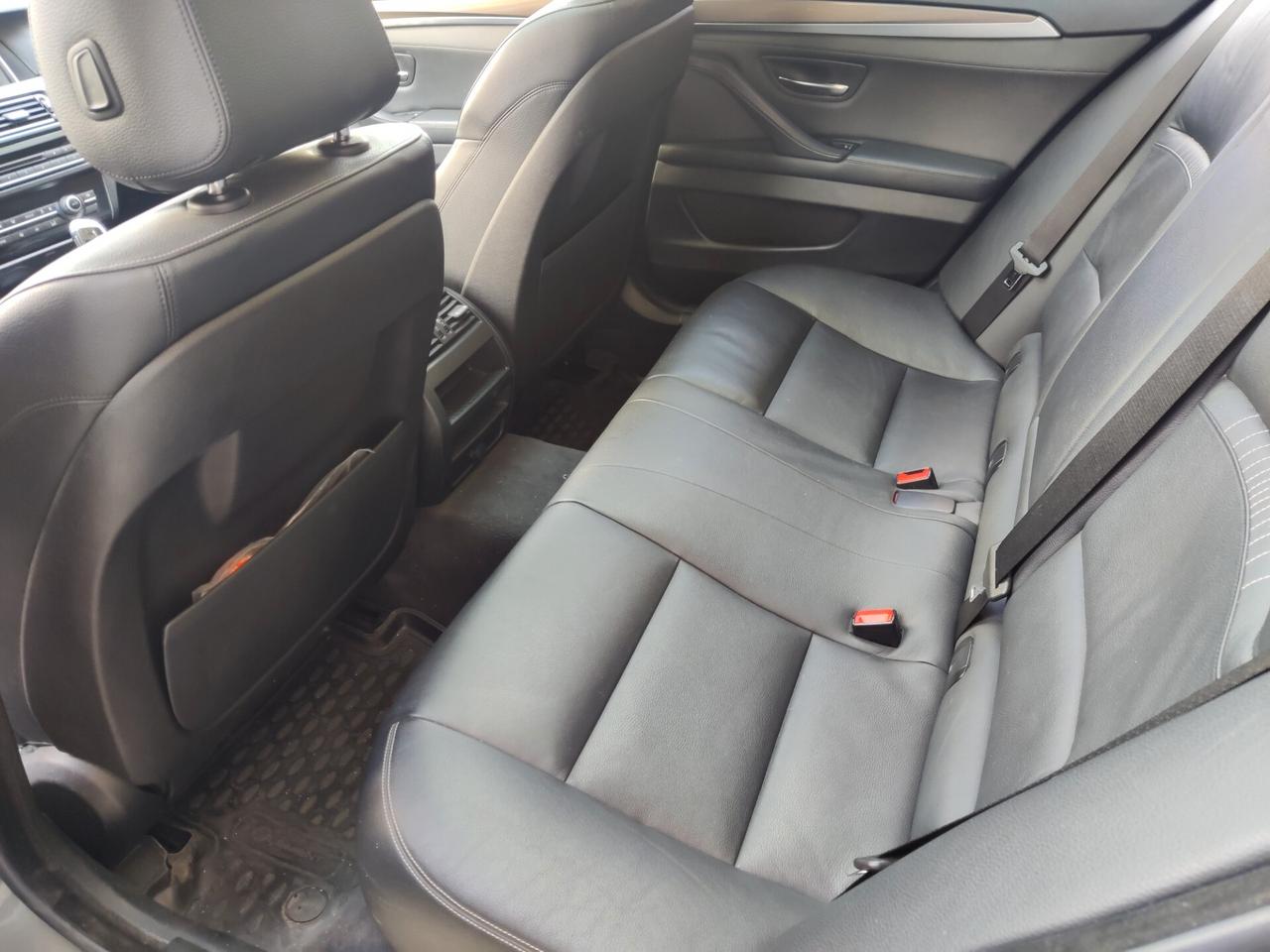 Bmw 520 525d xDrive Touring Luxury