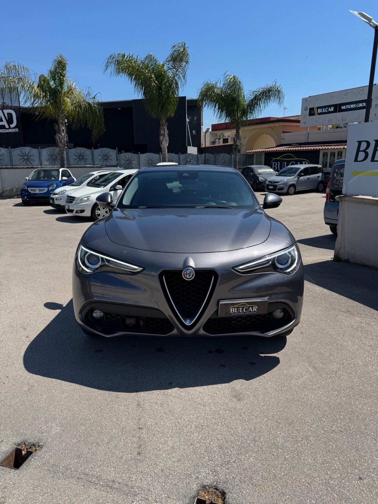 Alfa Romeo Stelvio 2.2 Turbodiesel 180 CV AT8 Q4 Business