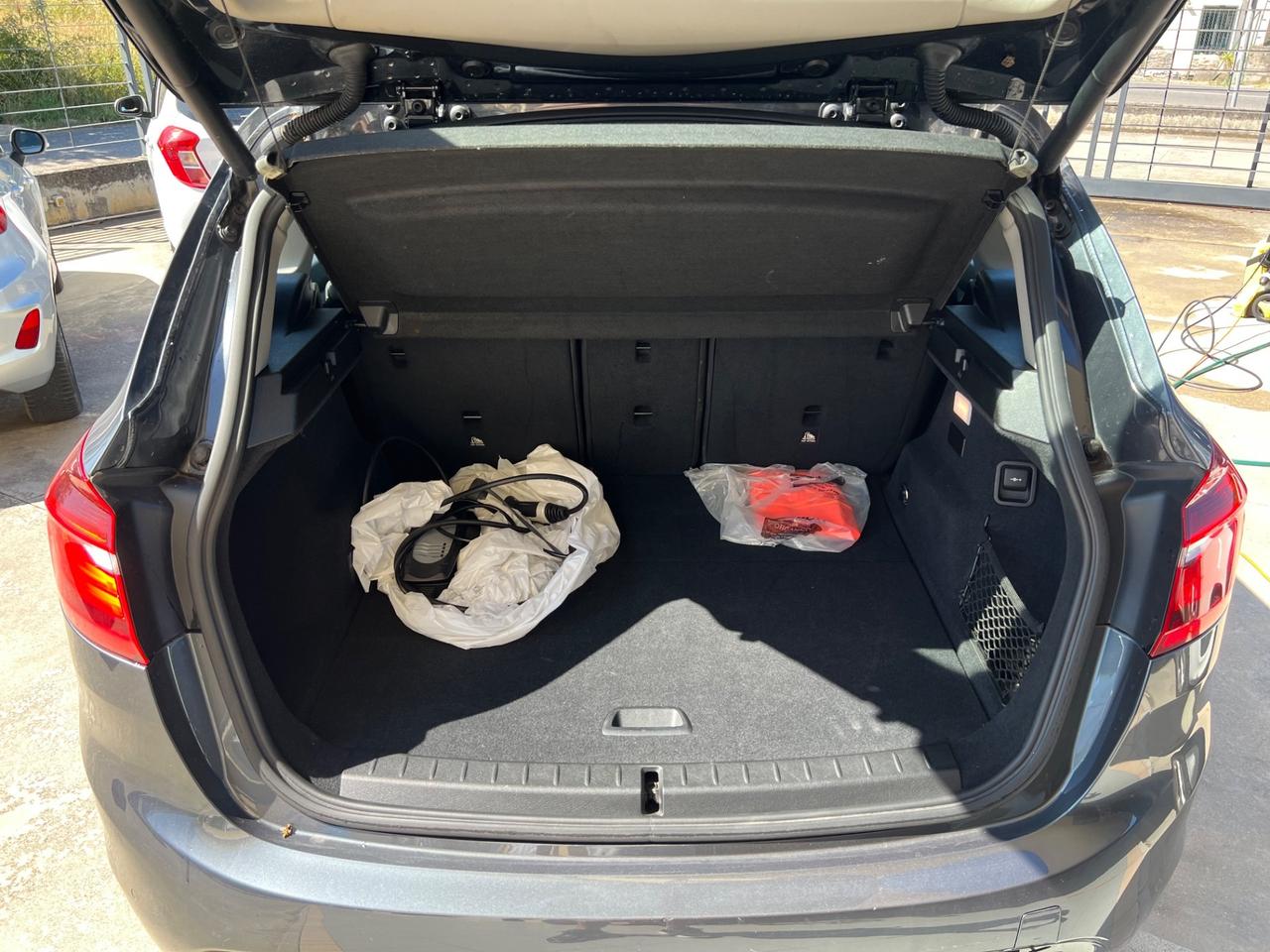 Bmw Hibryd 218i Active Tourer Luxury