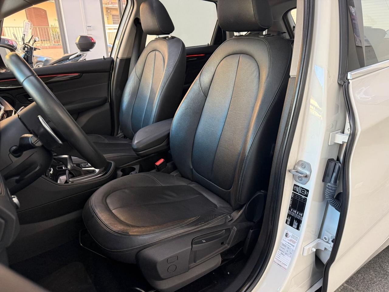 Bmw 2er Active Tourer 218d Luxury