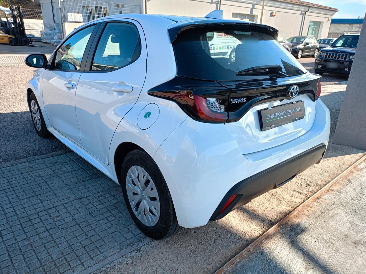 Toyota Yaris 1.0-72cv