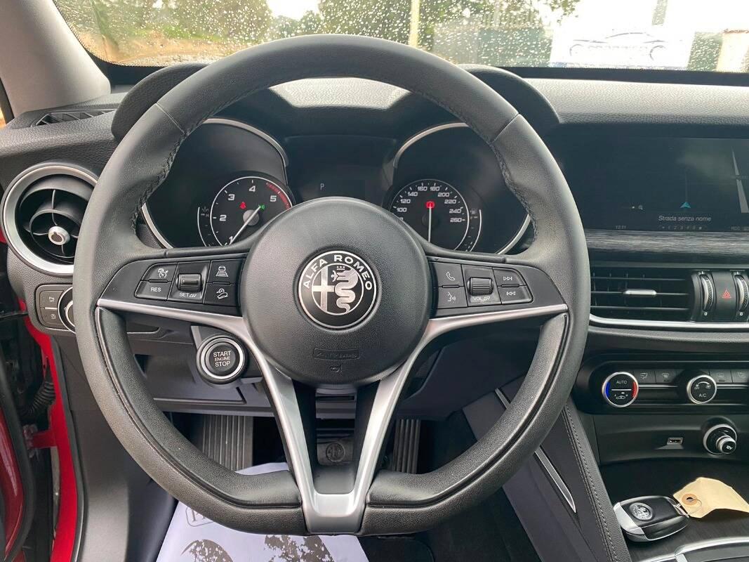 Alfa Romeo Stelvio 2.2 t Business Q4 190cv auto