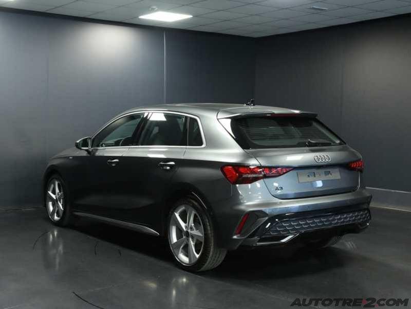 Audi A3 A3 SPB TDI 110 kW S tronic S line edition DA € 32700 DETAX