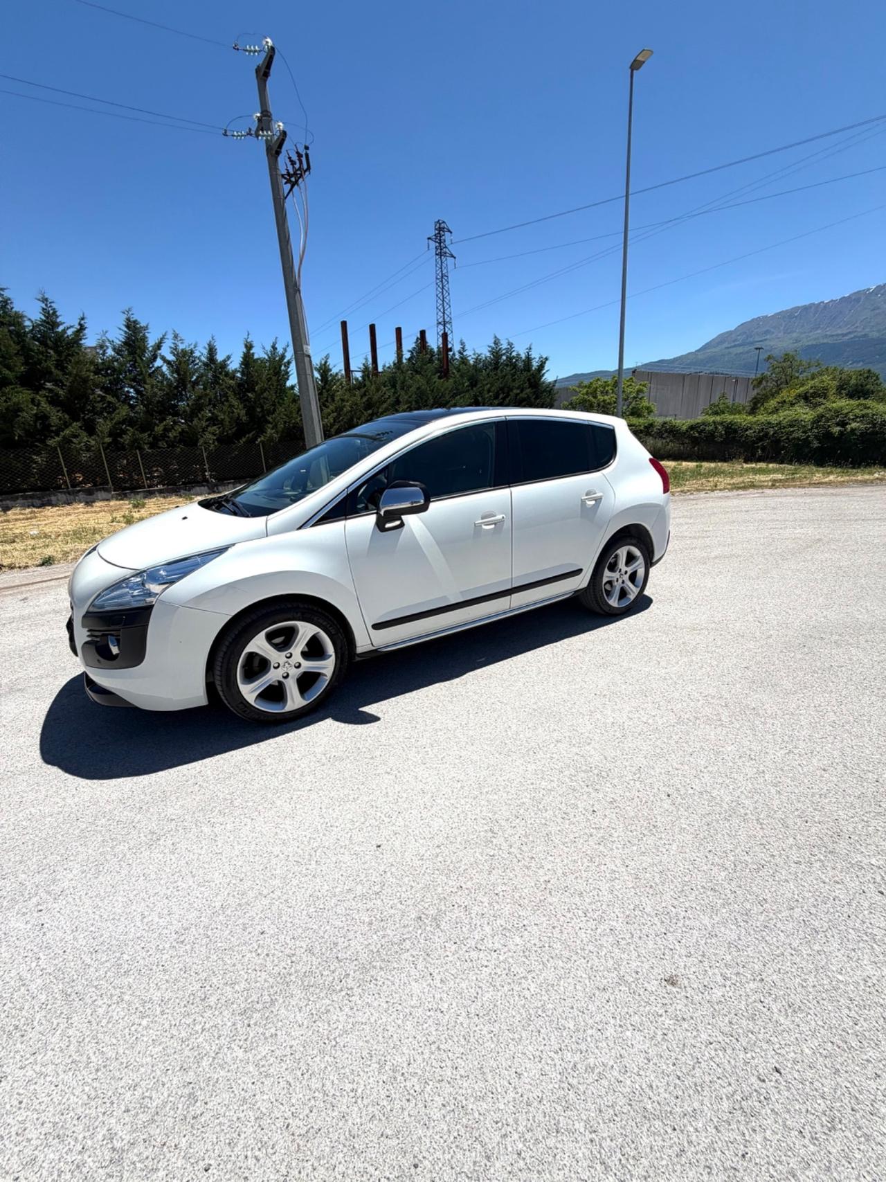 Peugeot 3008 1.6 e-HDi 115CV cambio robotizzato Stop&Start Active