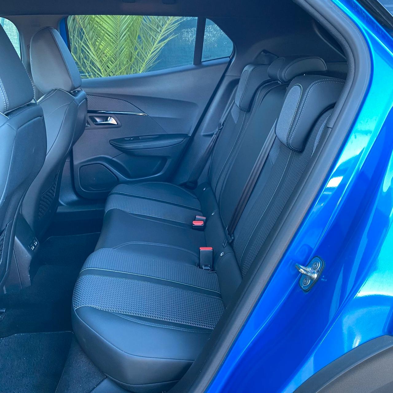 Peugeot 2008 BlueHDi 130 S&S EAT8 GT